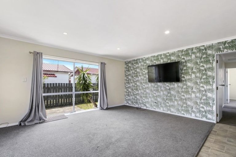 Photo of property in 4 Wellington Road, Wainuiomata, Lower Hutt, 5014