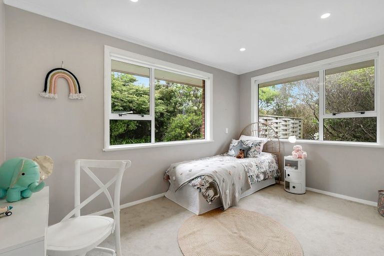 Photo of property in 9 Walker Avenue, Paremata, Porirua, 5026