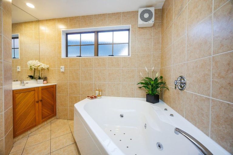 Photo of property in 141 Oxford Street, Ashhurst, 4810