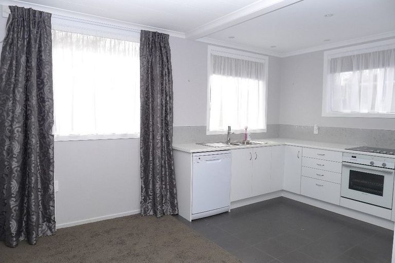 Photo of property in 51 Tui Road, Raumati Beach, Paraparaumu, 5032