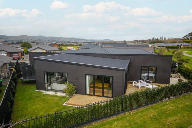 Photo of property in 11 Blaenavon Place, Halswell, Christchurch, 8025