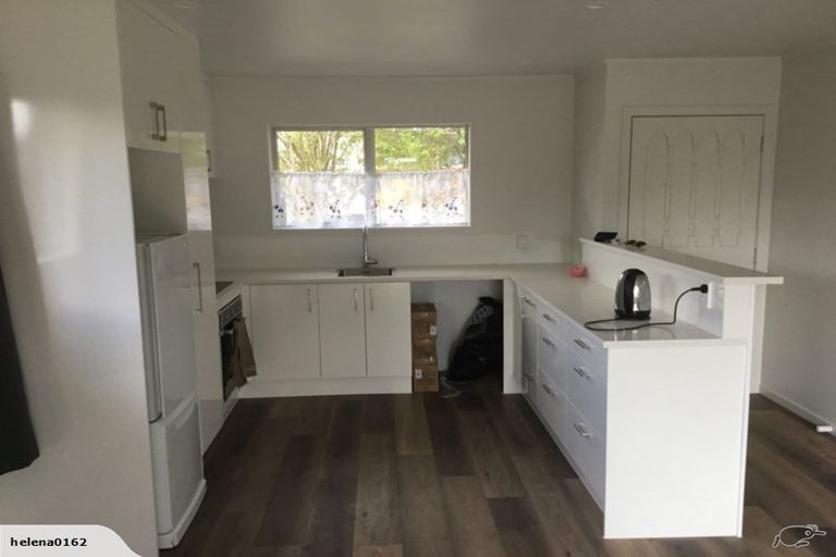 Photo of property in 1/36 Blacklock Avenue, Henderson, Auckland, 0612