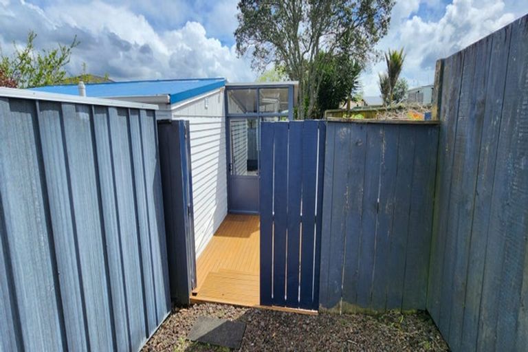 Photo of property in 113 Sunnyside Road, Sunnyvale, Auckland, 0612