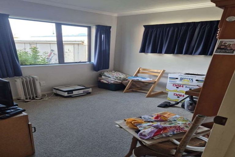 Photo of property in 21 Groves Street, Glenorchy, 9372