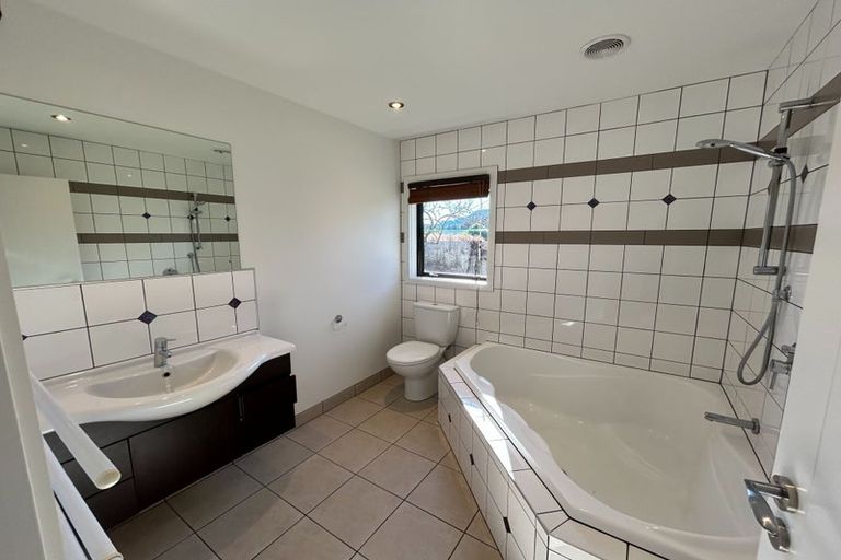 Photo of property in 60 Mount Iron Drive, Wanaka, 9305