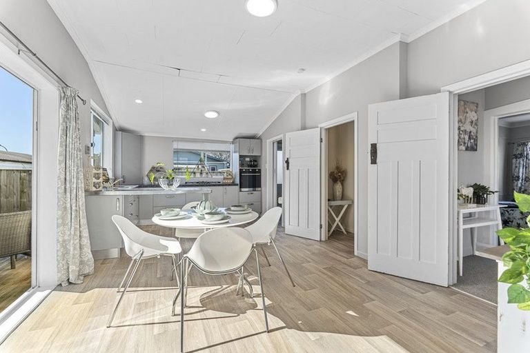 Photo of property in 45c Princess Street, Waitara, 4320