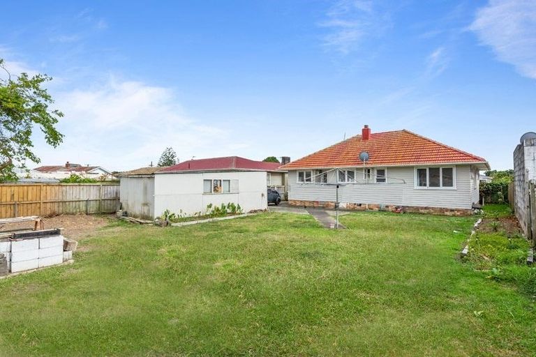 Photo of property in 16 Cheviot Street, Mangere East, Auckland, 2024