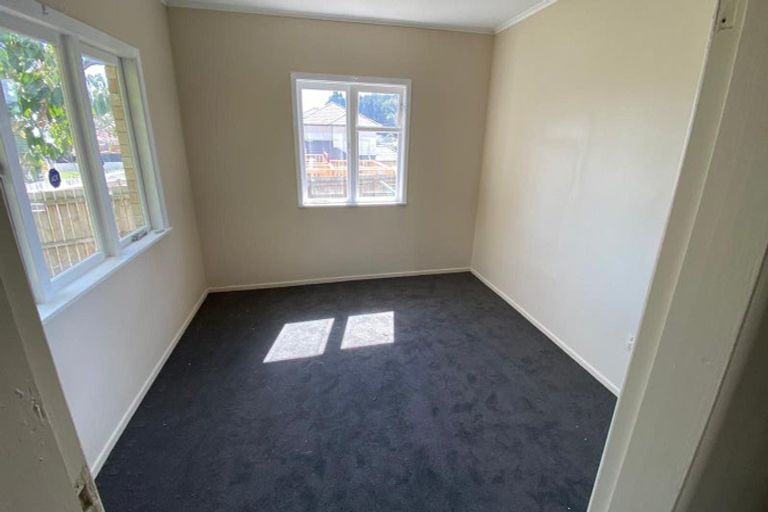 Photo of property in 54 Clevedon Road, Papakura, 2110