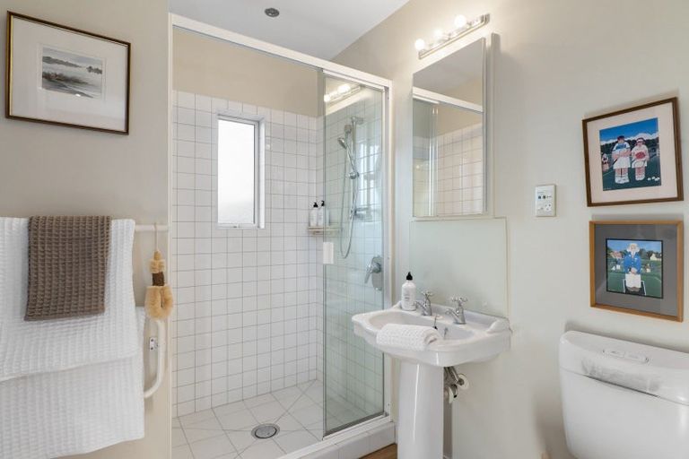 Photo of property in 48 Wai-iti Terrace, Burnside, Christchurch, 8052