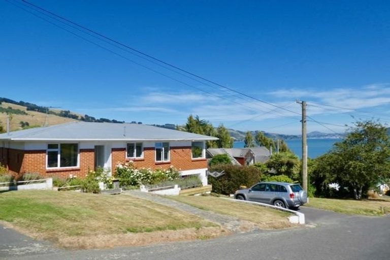 Photo of property in 28 Gorman Street, Macandrew Bay, Dunedin, 9014