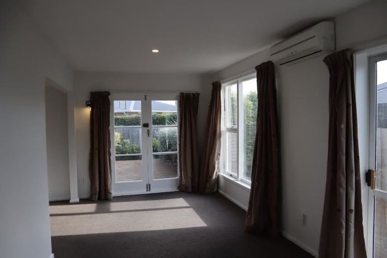 Photo of property in 66 Staveley Street, Avonhead, Christchurch, 8042