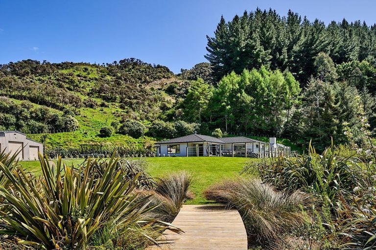 Photo of property in 101a Bulls Run Road, Moonshine Valley, Upper Hutt, 5381