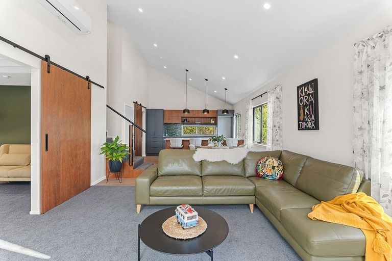 Photo of property in 120 Mangorei Road, Merrilands, New Plymouth, 4312