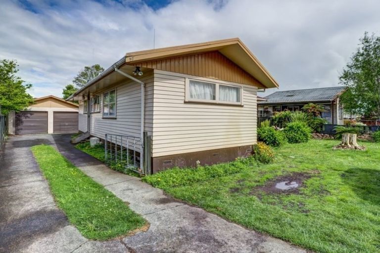 Photo of property in 11 Marion Place, Deanwell, Hamilton, 3206