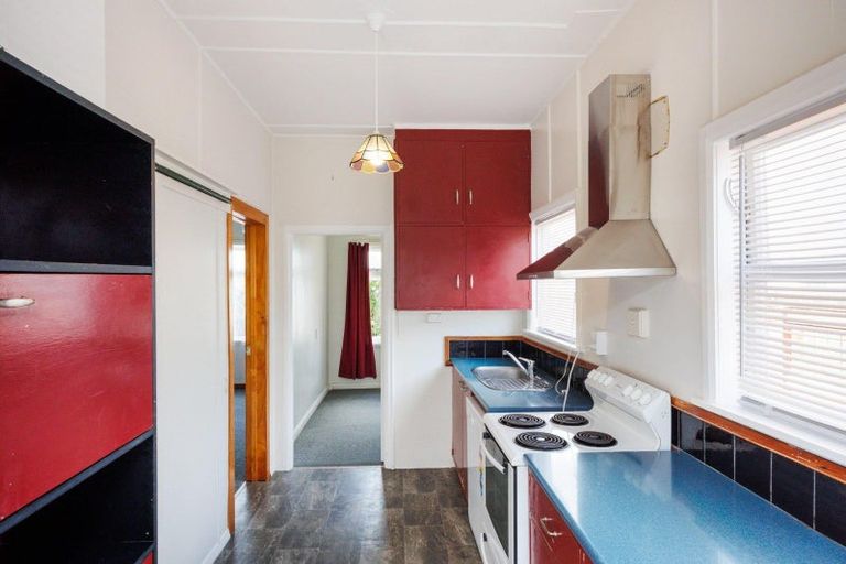 Photo of property in 17 Haydon Street, Roslyn, Palmerston North, 4414