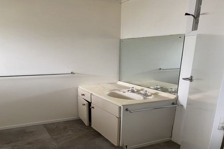 Photo of property in 1 Marnane Terrace, St Andrews, Hamilton, 3200