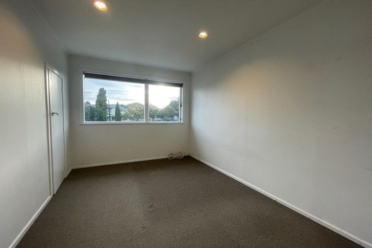 Photo of property in 32 Harwood Road, Mount Wellington, Auckland, 1060