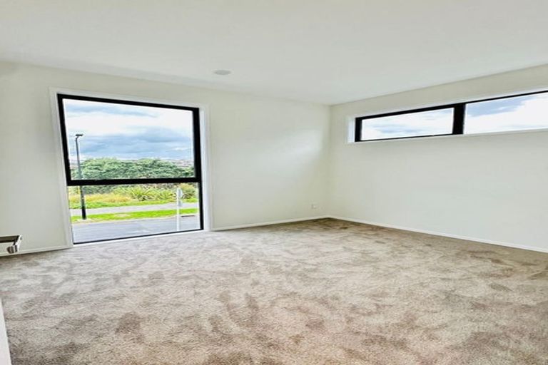 Photo of property in 57b Te Taruna Drive, Wainui, 0932