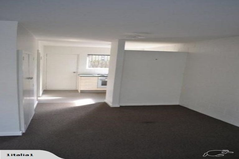Photo of property in 4/34 Holly Road, St Albans, Christchurch, 8014