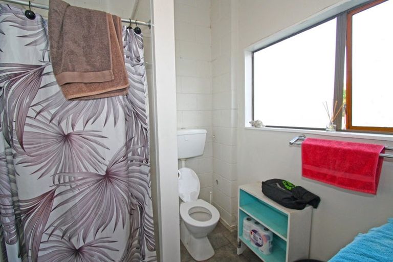 Photo of property in 1/4 Kenmore Street, Westown, New Plymouth, 4310