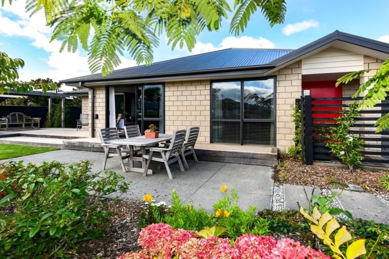 Photo of property in 21 Old Red Barn Road, Halswell, Christchurch, 8025