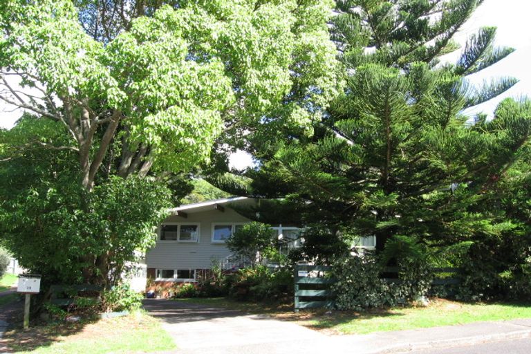 Photo of property in 30 Compton Street, Hillcrest, Auckland, 0627