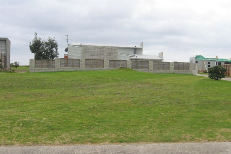 Photo of property in 116 Puka Crescent, Matarangi, Whitianga, 3592