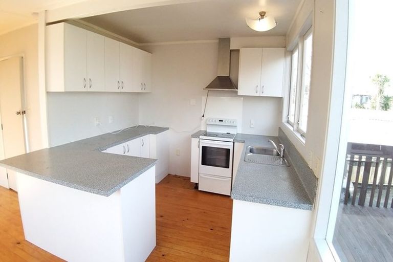 Photo of property in 2/6 Sydney Street, Hauraki, Auckland, 0622