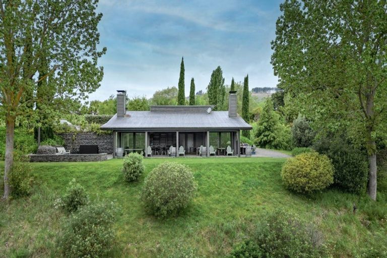 Photo of property in Gatehouse And River Room., 1308e Tuki Tuki Road, Tuki Tuki, Havelock North, 4294