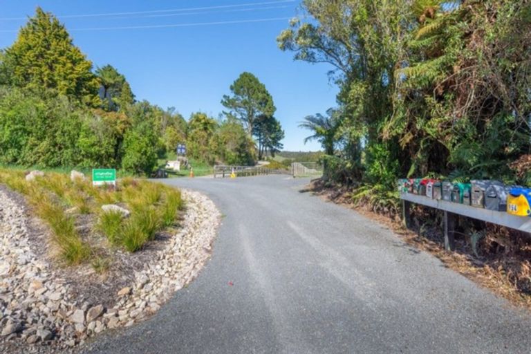 Photo of property in 956b Whakamarama Road, Whakamarama, 3179