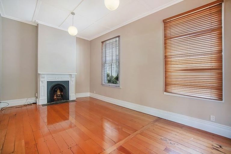 Photo of property in 6 Wellpark Avenue, Grey Lynn, Auckland, 1021