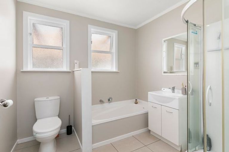 Photo of property in 10 Cleland Crescent, Naenae, Lower Hutt, 5011