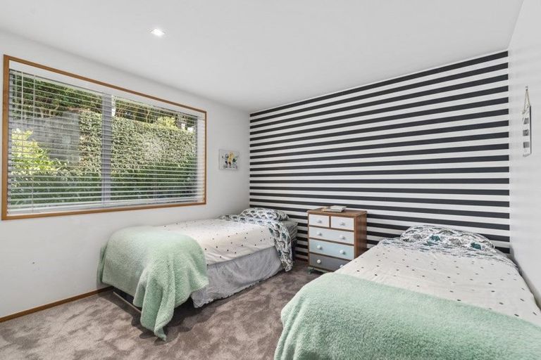 Photo of property in 2/55 Parr Terrace, Castor Bay, Auckland, 0620
