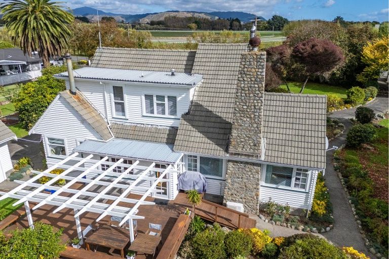 Photo of property in 78 Rahui Road, Otaki, 5512