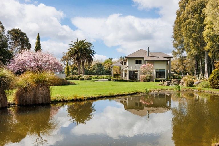 Photo of property in 1096 Lockwood Road, Kairanga, Palmerston North, 4475