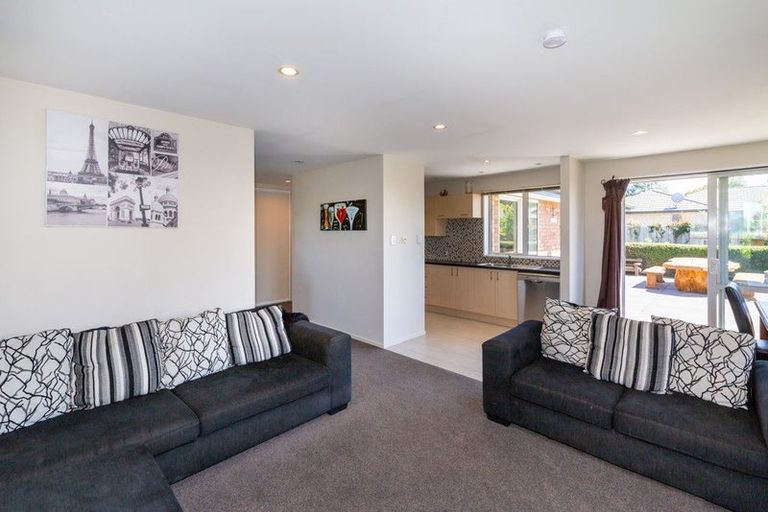 Photo of property in 21 Marlowe Place, Rolleston, 7614