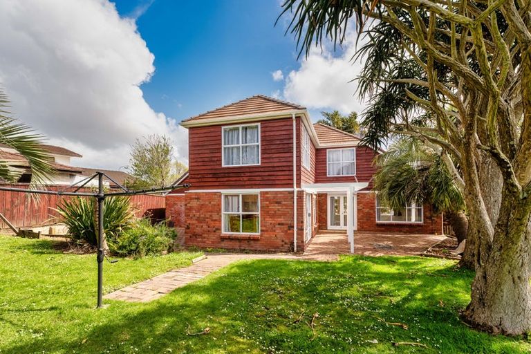 Photo of property in 3 Charles Prevost Drive, The Gardens, Auckland, 2105