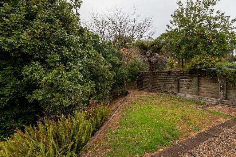 Photo of property in 27 Church Road, Pukete, Hamilton, 3200