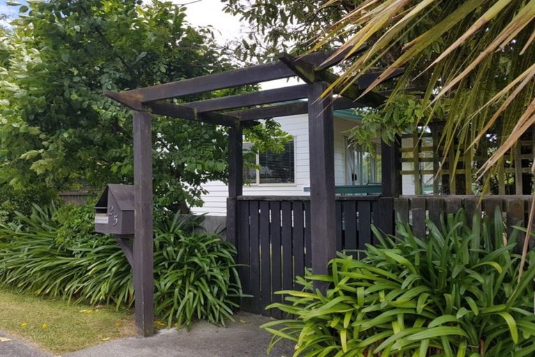 Photo of property in 1/25 Chesham Avenue, Waipahihi, Taupo, 3330