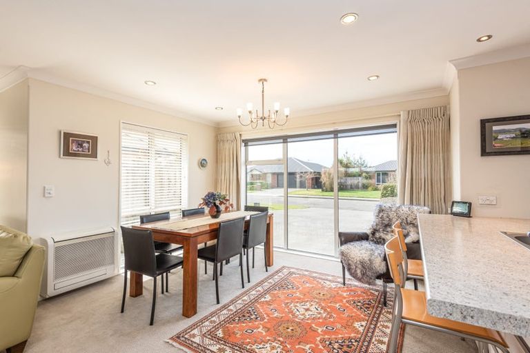 Photo of property in 7 Lancewood Way, Rangiora, 7400