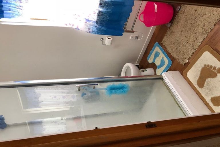 Photo of property in 4 Milich Terrace, Te Atatu South, Auckland, 0610