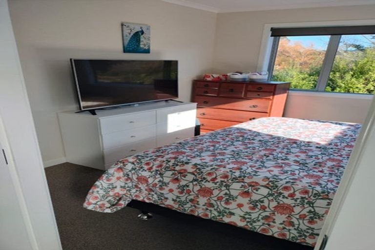 Photo of property in 12 Pateke Drive, Kenepuru, Porirua, 5022