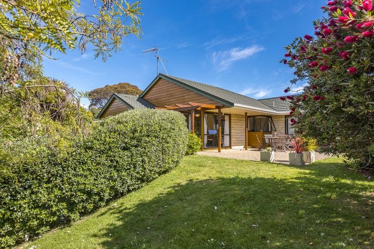 Photo of property in 5 Langdale Avenue, Paraparaumu, 5032