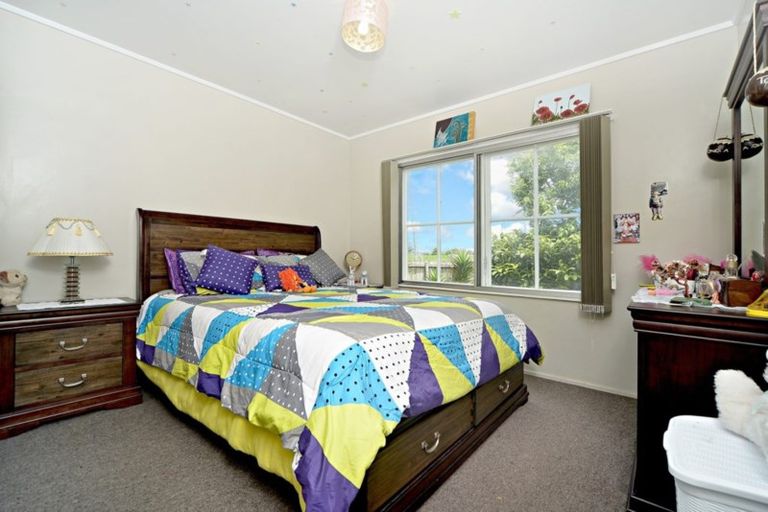 Photo of property in 32 Barnhill Crescent, Pahurehure, Papakura, 2113