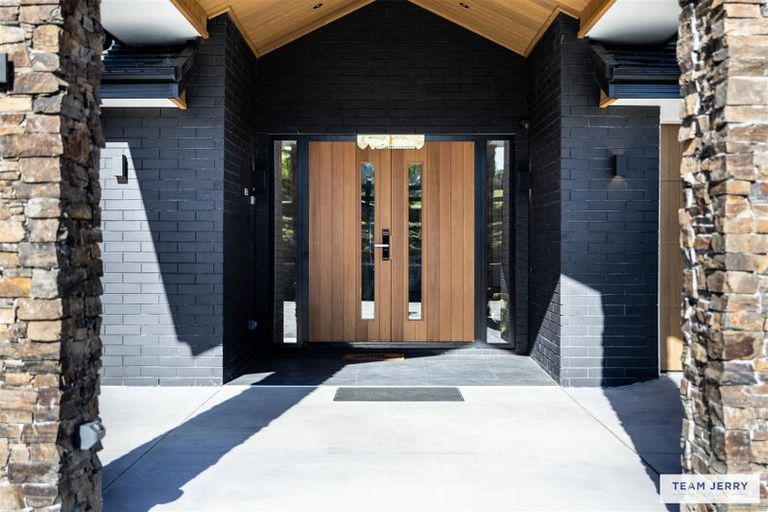 Photo of property in 21 Te Ara Aukati Terrace, Pokeno, 2471