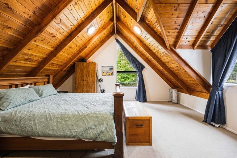 Photo of property in 72 Crows Road, Swanson, Auckland, 0614