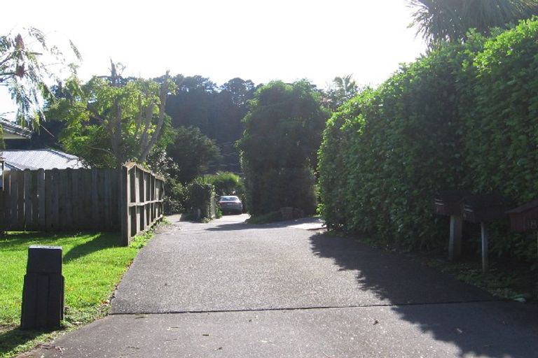 Photo of property in 18 Jade Court, Rosedale, Auckland, 0632
