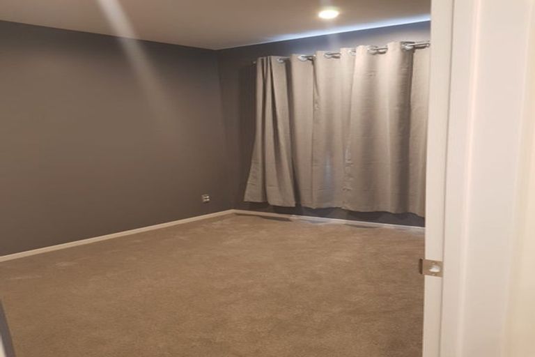 Photo of property in 16 Black Shed Road, Flat Bush, Auckland, 2019