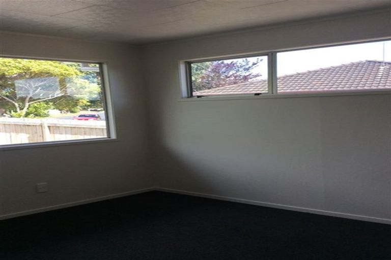 Photo of property in 18 Penfold Place, Henderson, Auckland, 0610