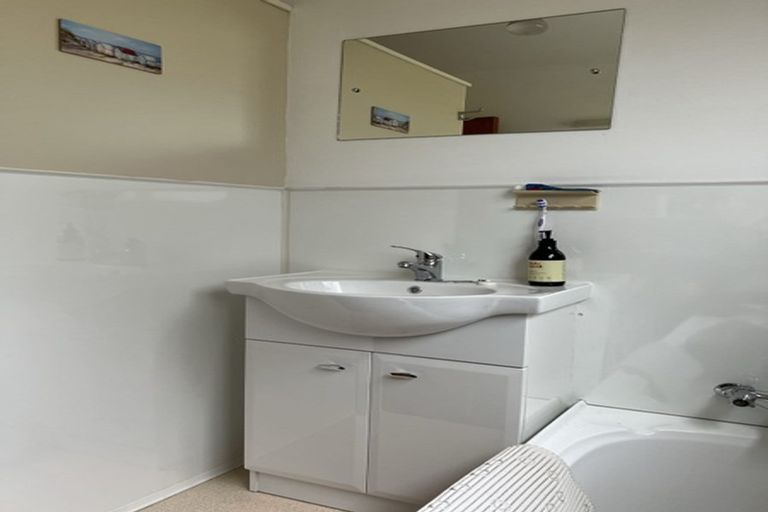 Photo of property in 10a Aorangi Road, Paraparaumu, 5032